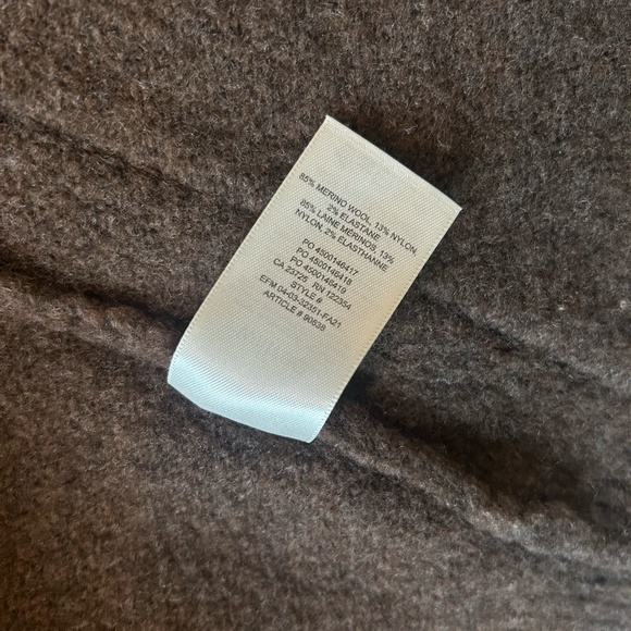 Aritzia Merino wool Wilfred chocolate sweater - Picture 4 of 5